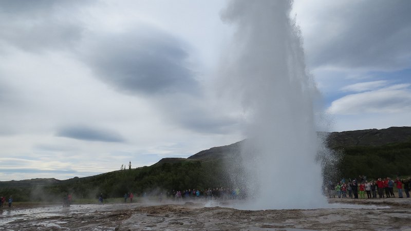 (90) Strokkur - Geysir.JPG